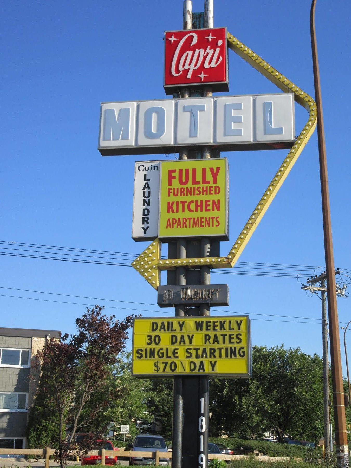 The Capri Motel Winnipeg Bagian luar foto
