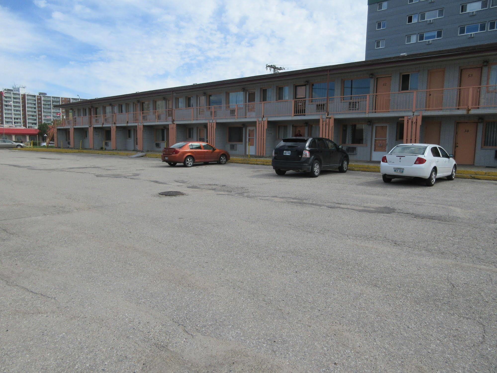 The Capri Motel Winnipeg Bagian luar foto