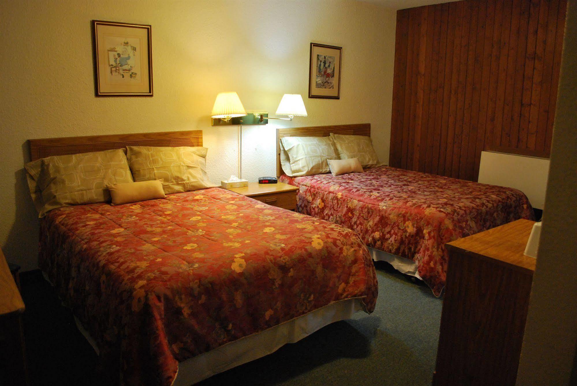 The Capri Motel Winnipeg Bagian luar foto