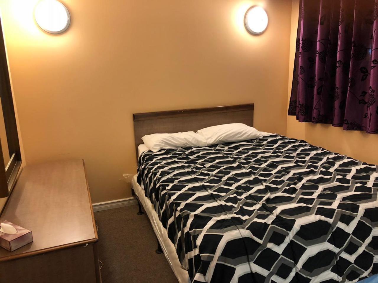 The Capri Motel Winnipeg Bagian luar foto