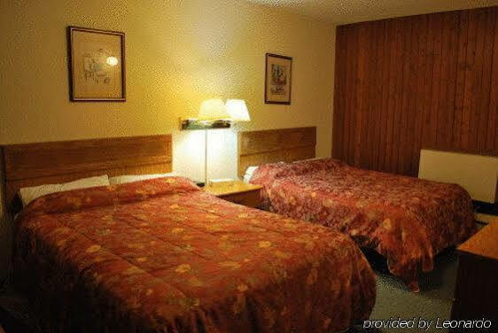 The Capri Motel Winnipeg Bagian luar foto